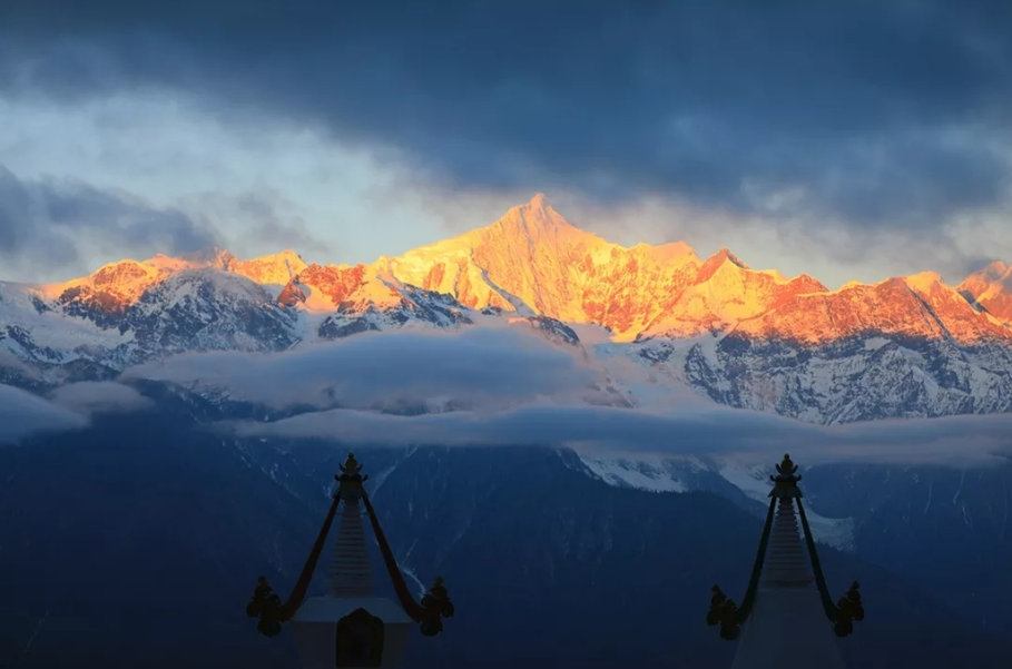 梅里雪山